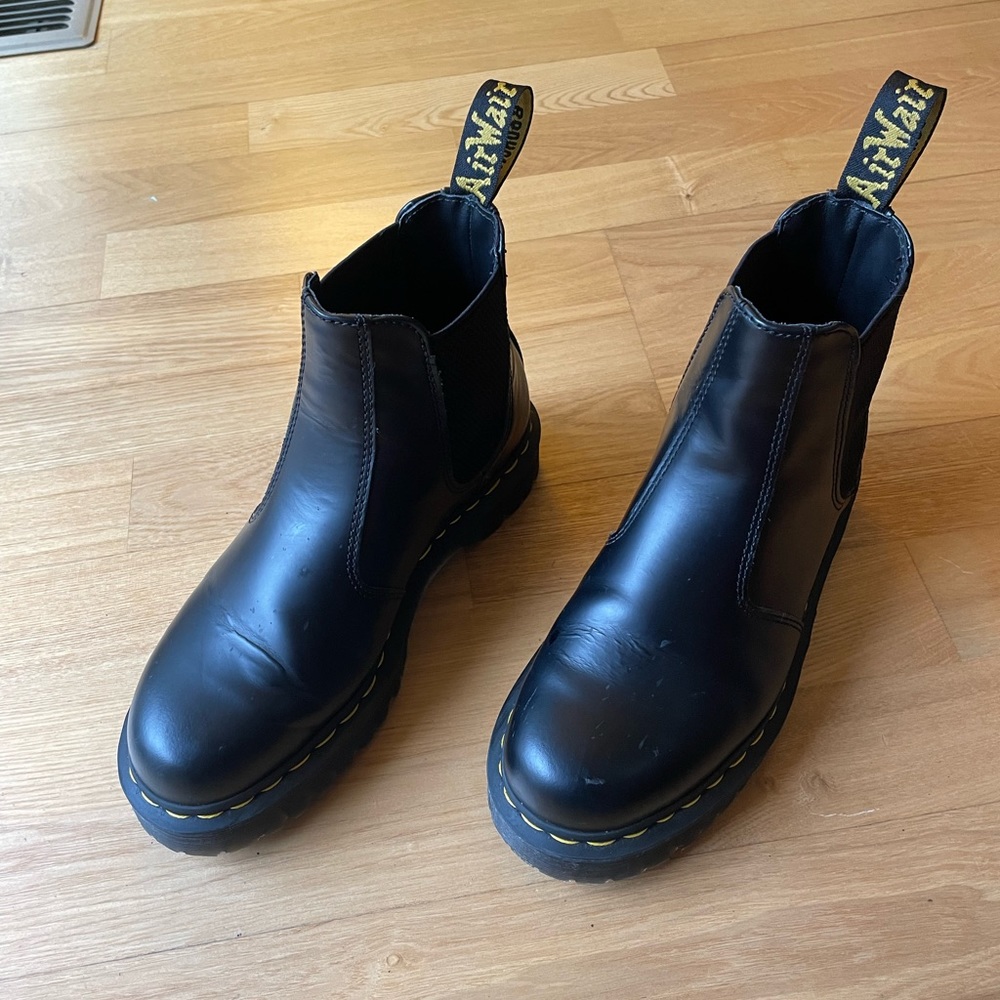 Dr. Martens Chelsea Boot